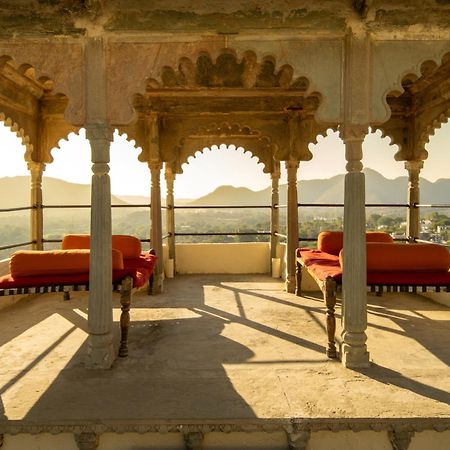 Raas Devigarh Hotell Delwāra Eksteriør bilde